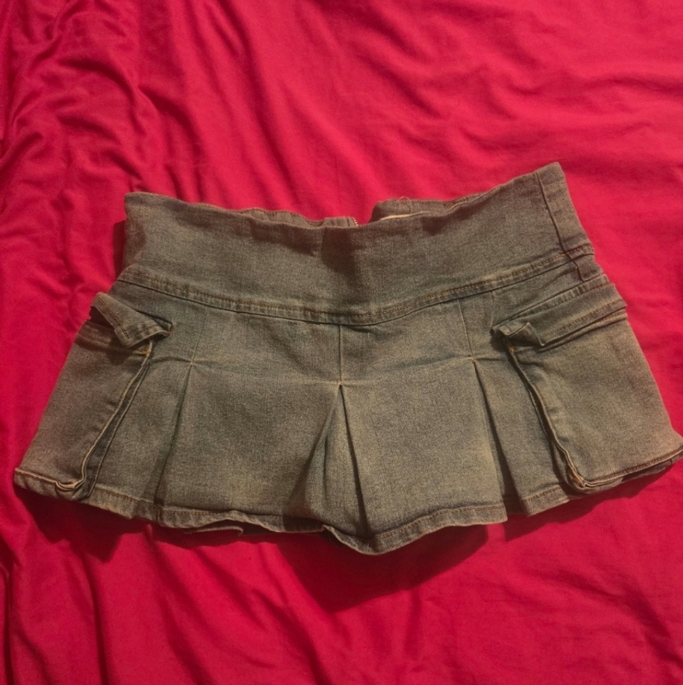 Almost Famous Pleated Skort